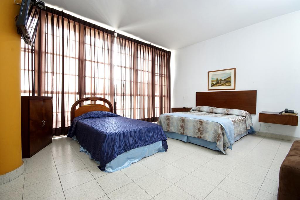 Hotel Royal Plaza קאלי מראה חיצוני תמונה