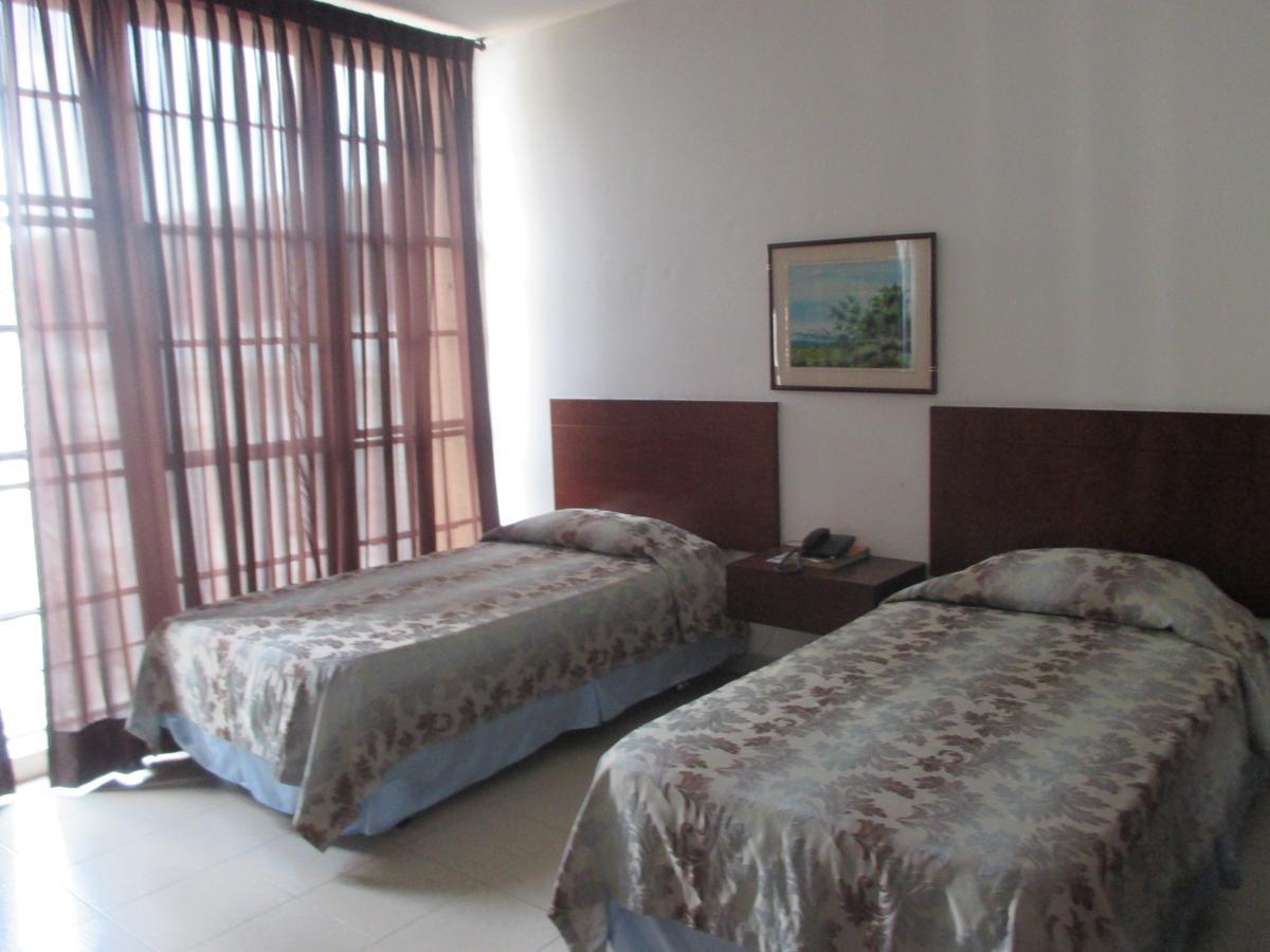 Hotel Royal Plaza קאלי מראה חיצוני תמונה