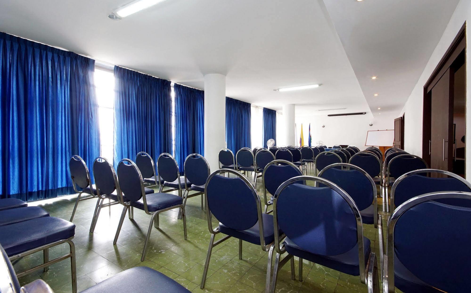 Hotel Royal Plaza קאלי מראה חיצוני תמונה
