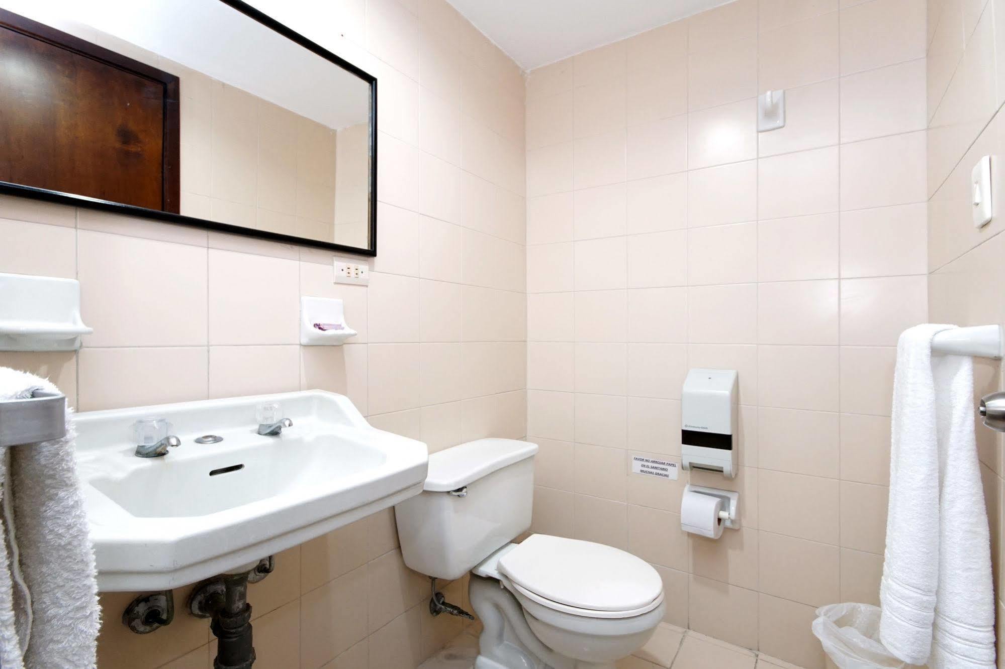 Hotel Royal Plaza קאלי מראה חיצוני תמונה